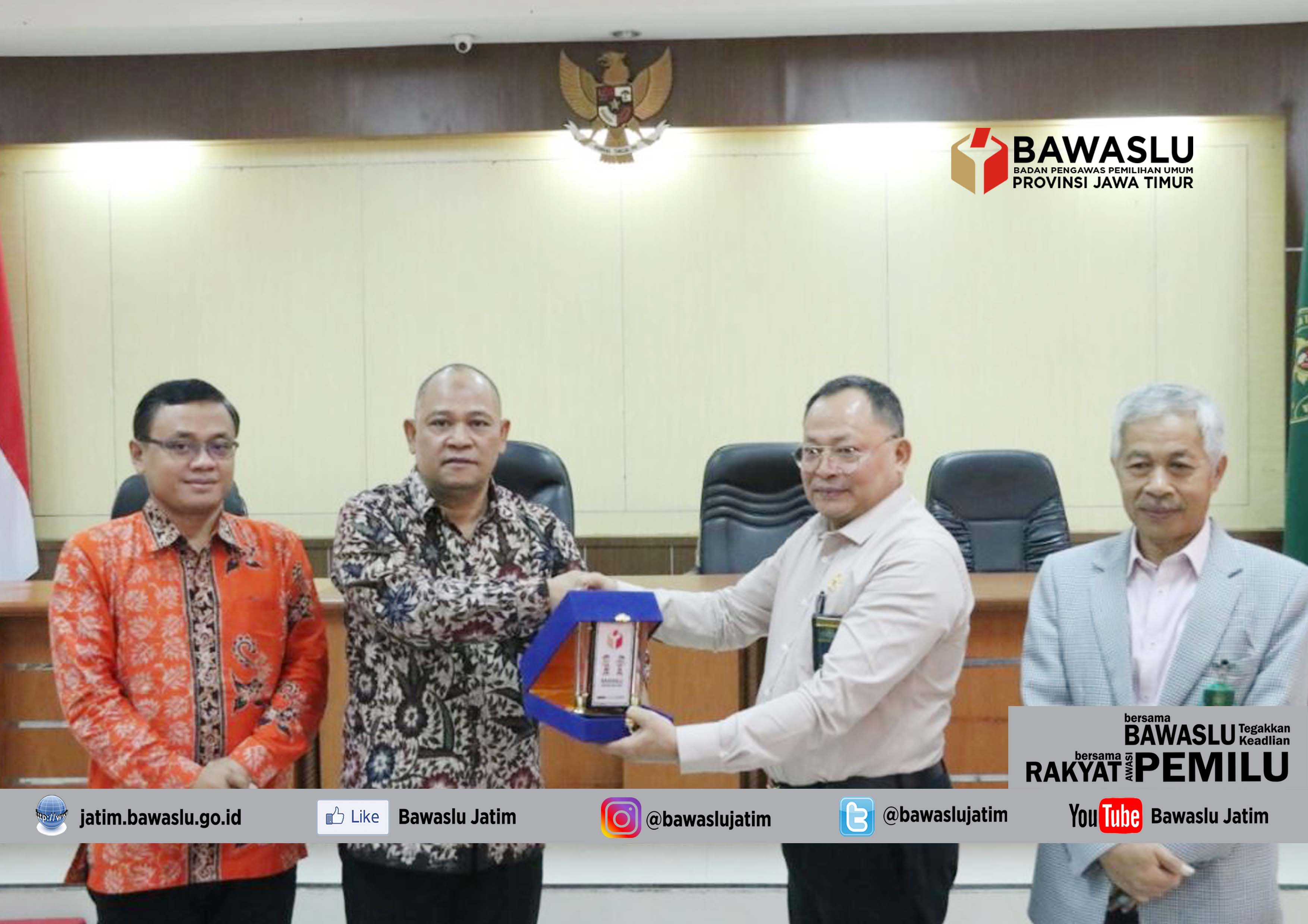 Audiensi Kepada PT TUN Surabaya, Bawaslu Jatim Siapkan Penyelesaian Sengketa