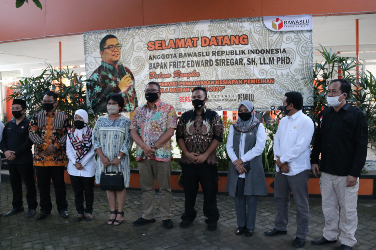 Fritz Cek Kesiapan Bawaslu Kediri Awasi Pilkada