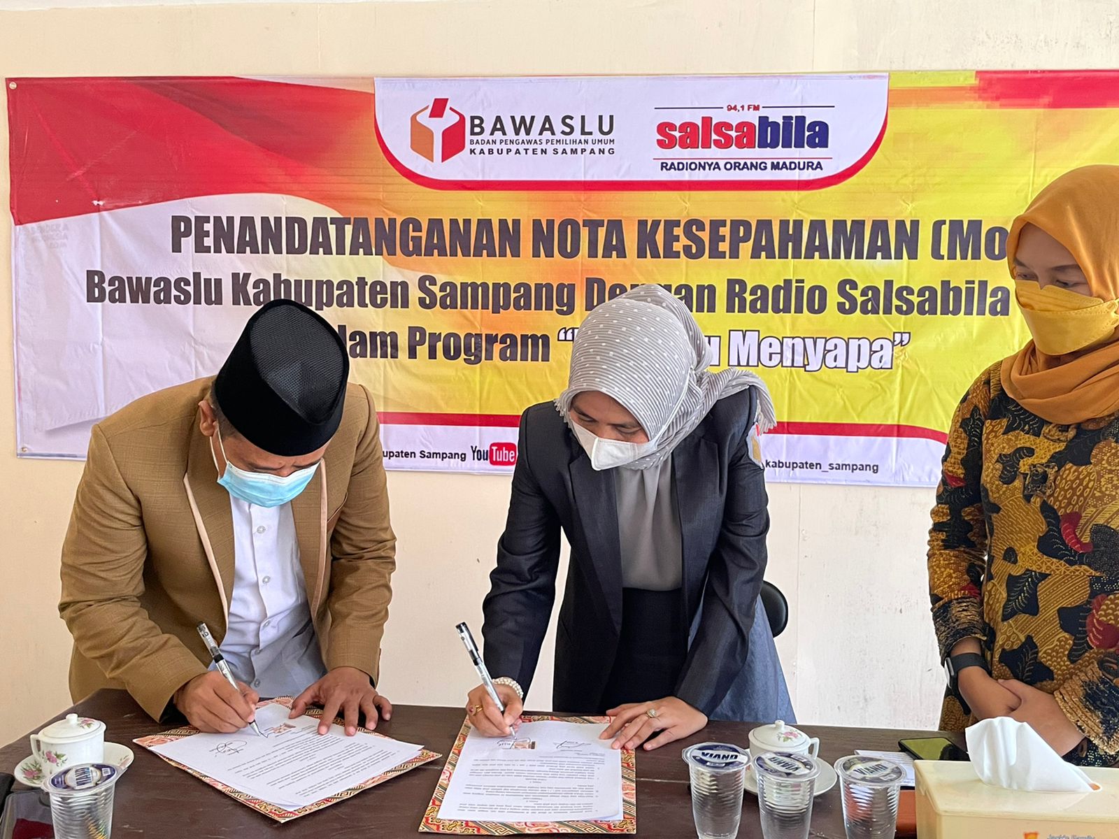 Berikan Pendidikan Politik, Bawaslu Sampang akan Menyapa Publik di Radio Salsabila