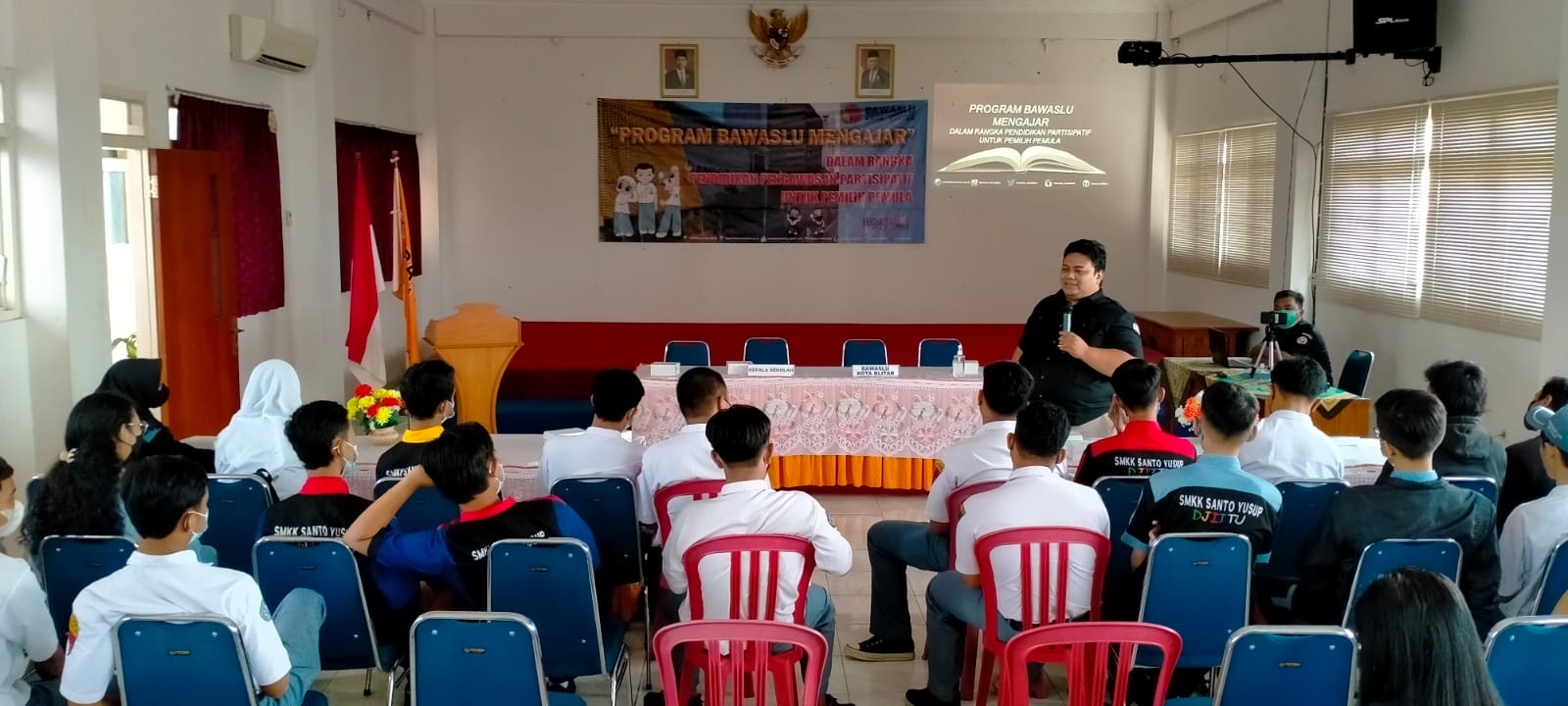 Di SMK Katolik Santo Yusup, Bawaslu Kota Blitar Berikan Edukasi Pemilu