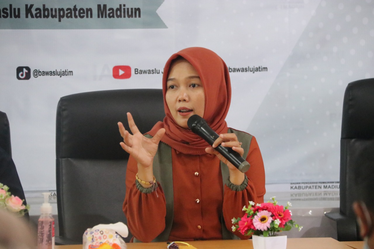 Bawaslu se- Jawa Timur Matangkan Penyusunan Laporan Kehumasan 2021