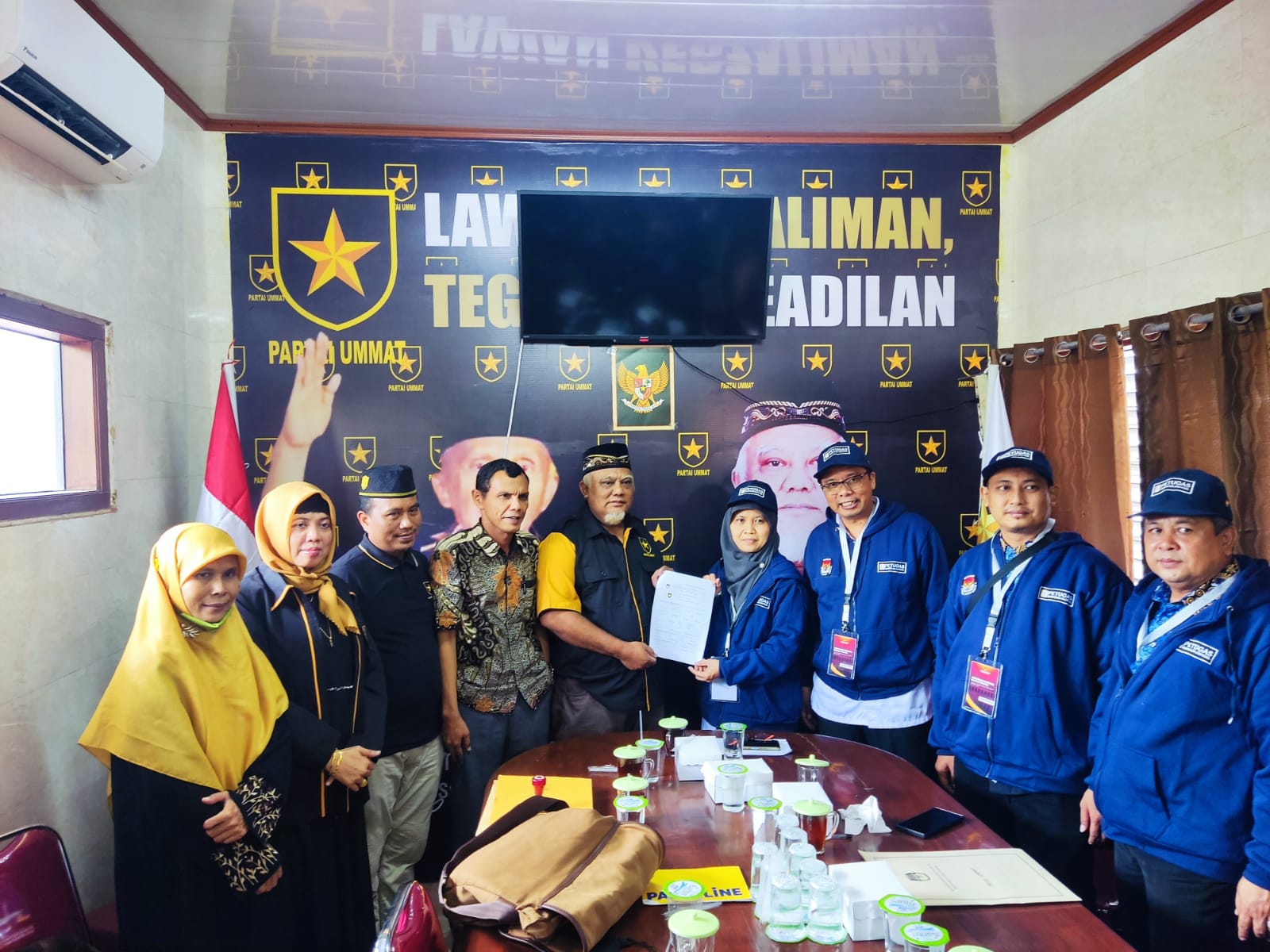 Bawaslu Jatim Awasi Verifikasi Faktual Partai Politik tingkat Provinsi