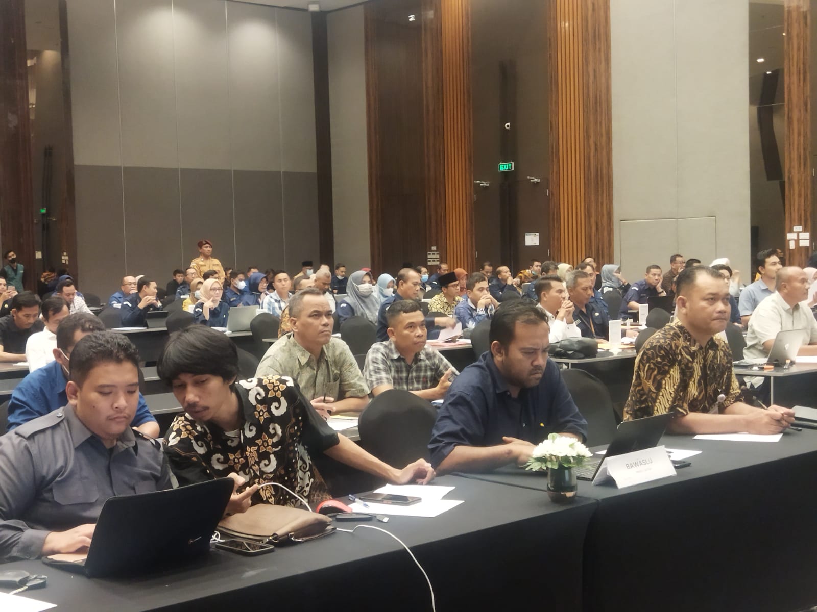 Bawaslu Jatim Awasi Rekapitulasi Akhir Pencalonan DPD