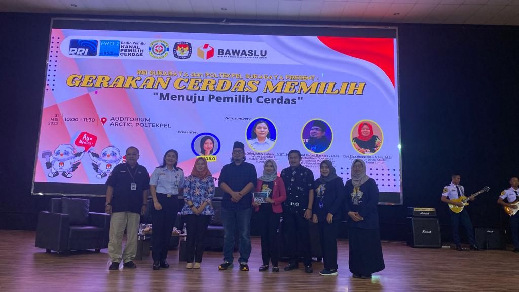 Ely Ajak Taruna Politeknik Pelayaran Surabaya Cerdas Memilih dalam Pemilu 2024