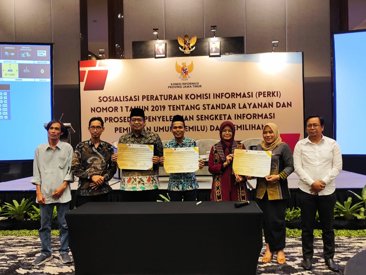 Bawaslu Jatim Pertegas Komitmen Wujudkan Keterbukaan Informasi Pemilu 2024