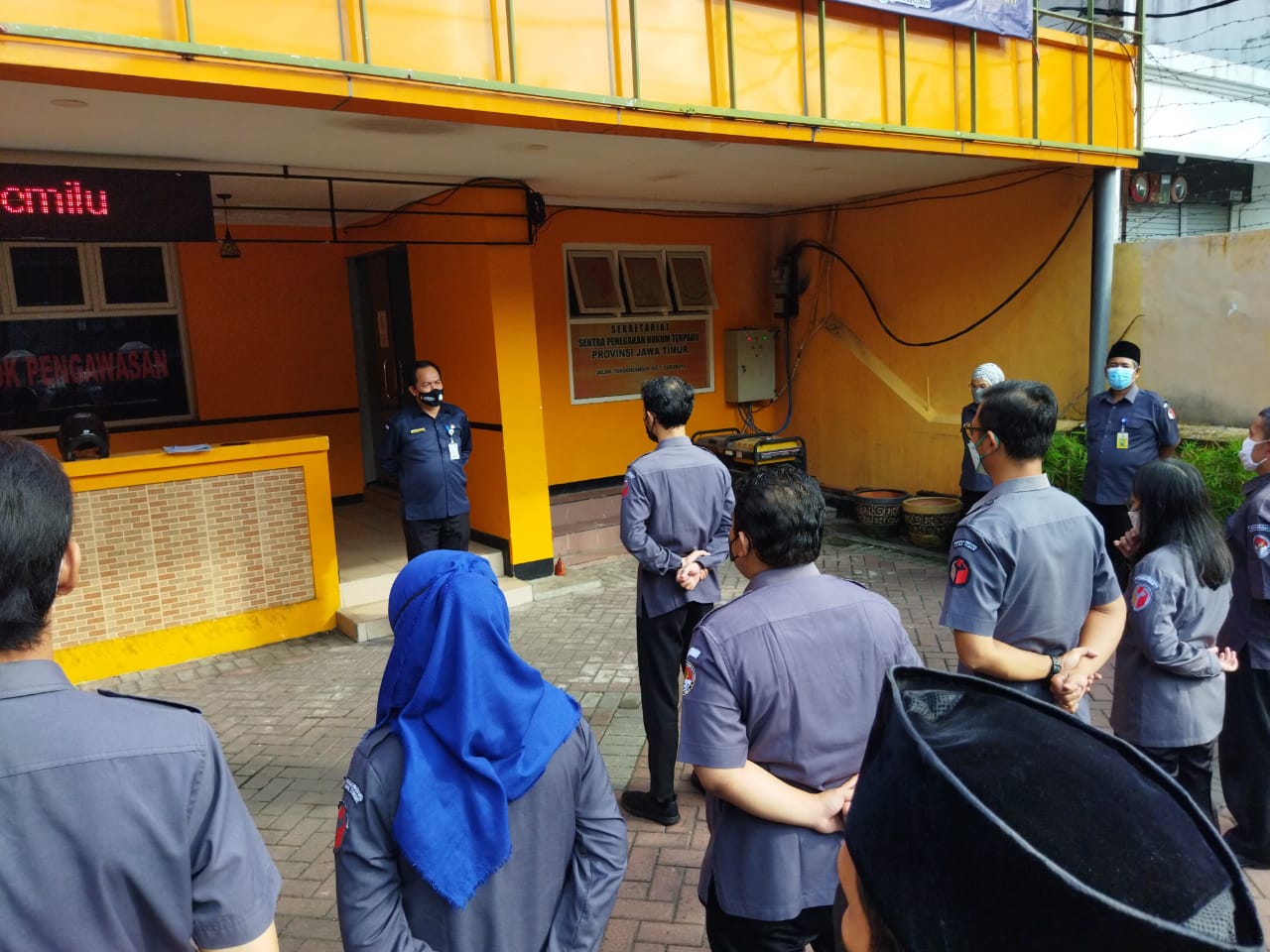 Apel Pagi, Sapni: Sekretariat Bawaslu Jatim Siap Sukseskan SKPP 2021