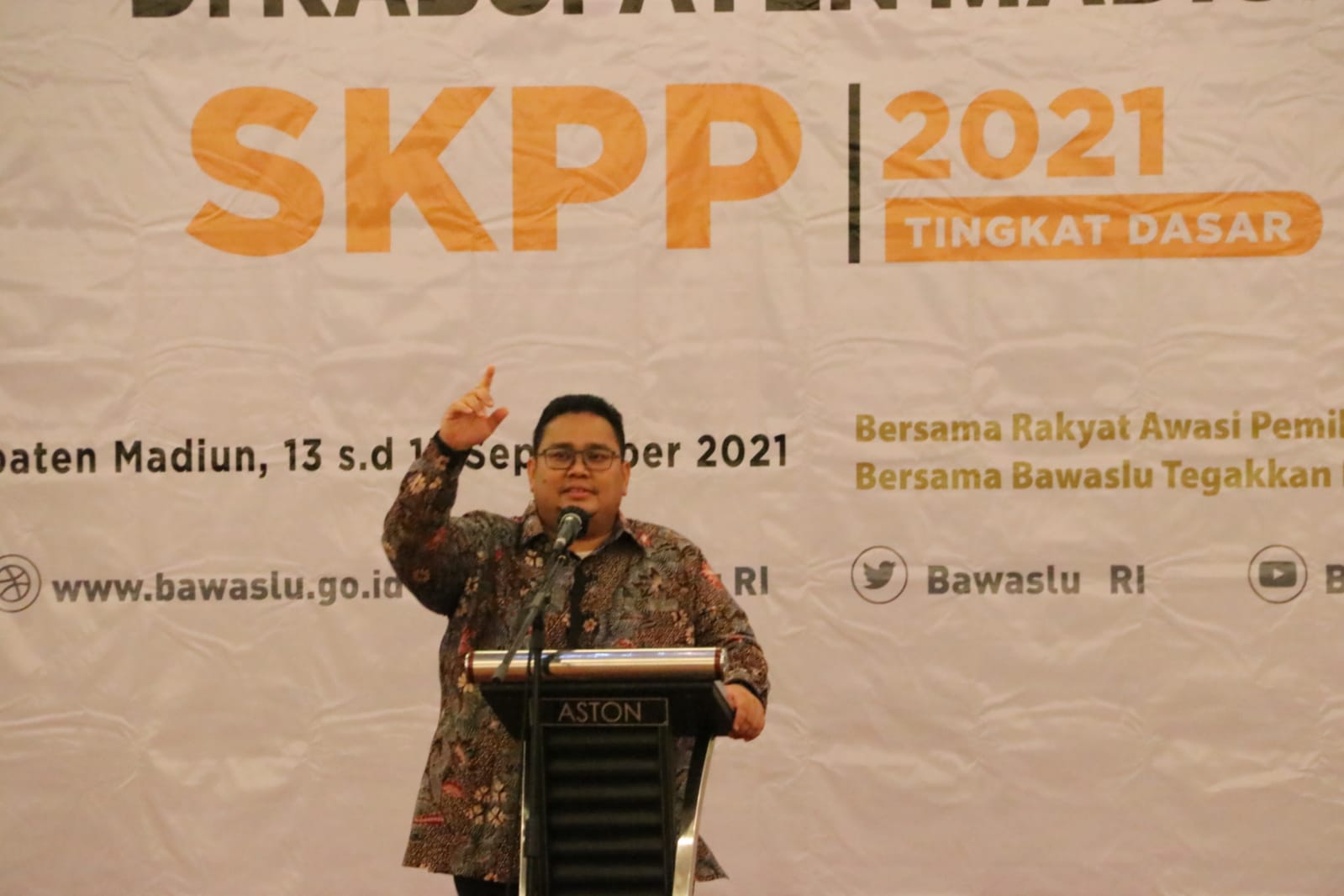 Buka SKPP di Madiun, Rahmat Bagja: Pemberdayaan Pemuda untuk Partisipasi Masyarakat