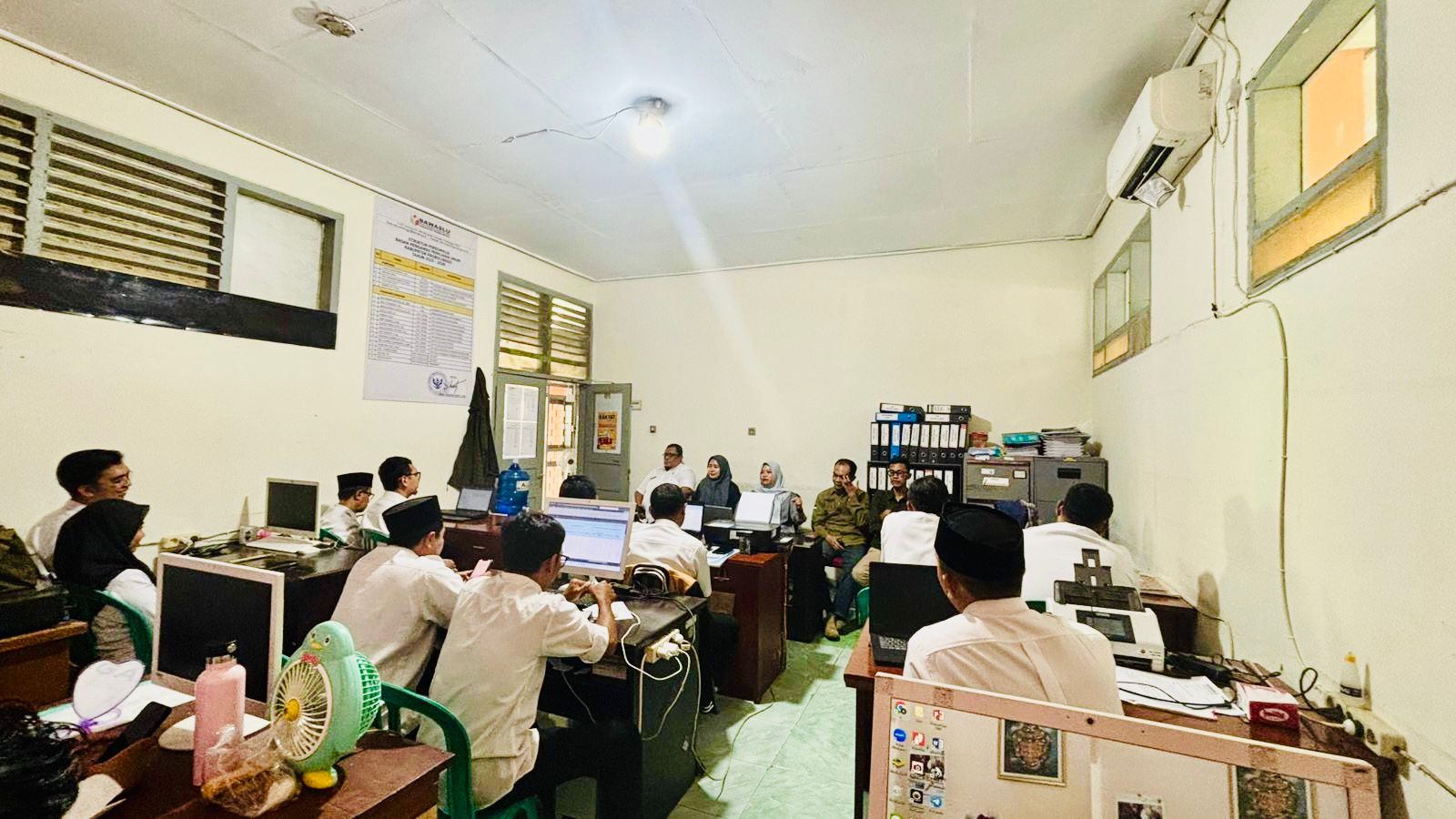 Perkuat Bawaslu Kabupaten/Kota, Bawaslu Jatim Lakukan Supermon dengan 8 Alat Kerja