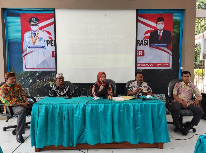 Ely Ajak Suku Tengger dalam Pengawasan Partisipatif