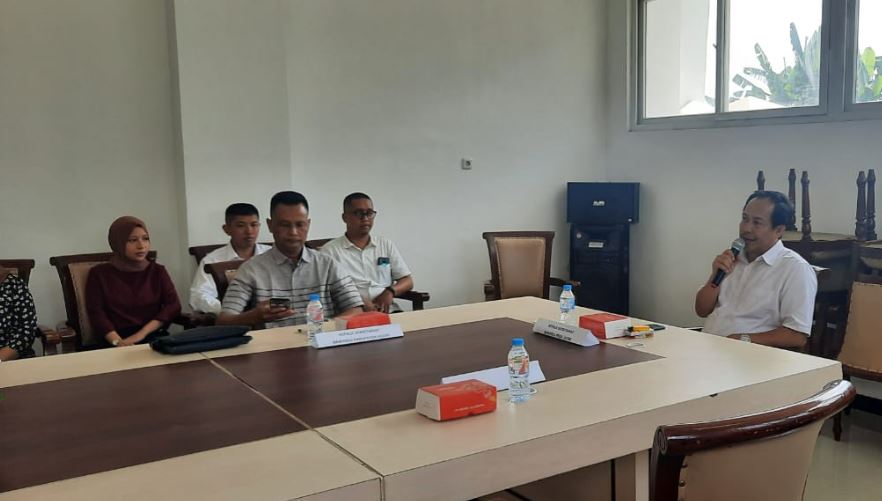 Serah Terima 20 CPNS, Sapni: Untuk Percepatan Dukungan Administrasi