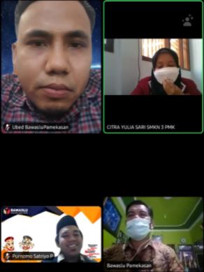 Tilik Kolektif Pemilih Pemula di Pamekasan, Berawal Sosialisasi hingga Lawan Hoax