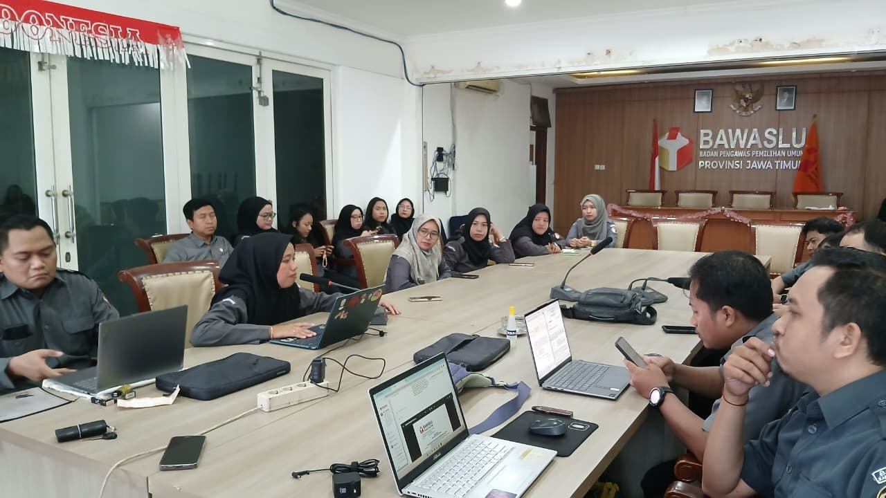Sekretariat Lakukan Staff Meeting, Dukung dan Fasilitasi Penguatan Kelembagaan