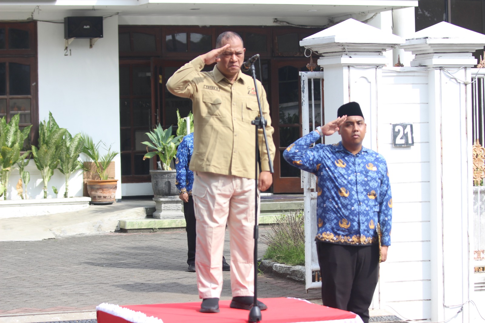 Totok Ajak Bawaslu se-Jatim Refleksikan Semangat Pahlawan dengan Kedisiplinan