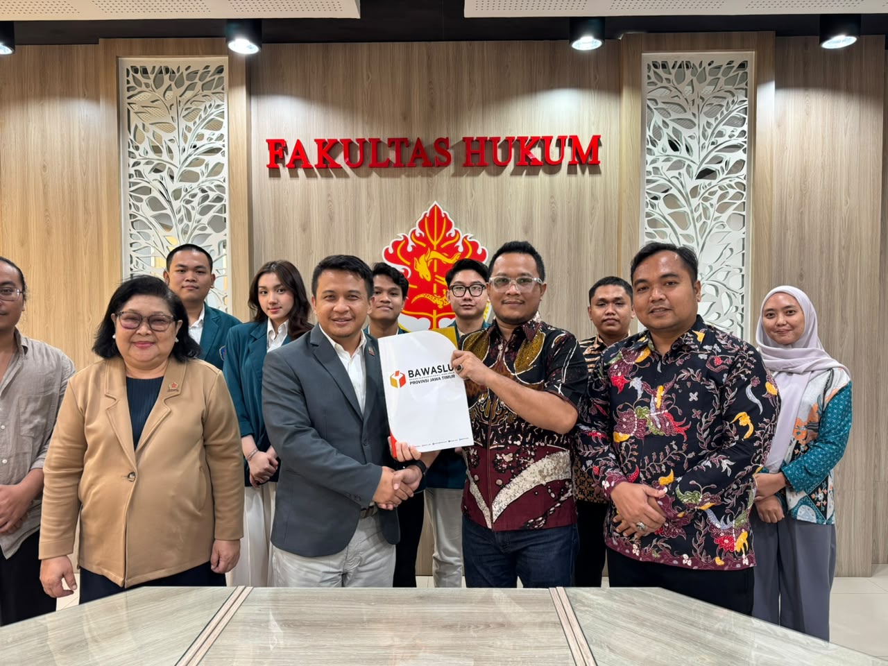 Penyerahan Sosialisasi