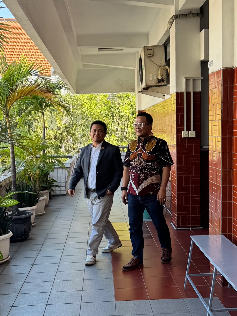 Dekan dan Anggota Bawaslu Jatim