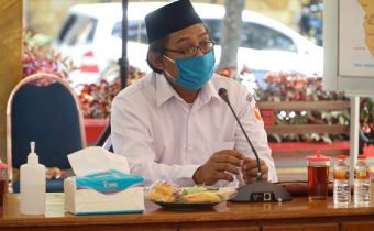 Jalan Terjal Pengawasan Calon Tunggal di Ngawi