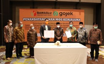 Bawaslu Jatim Teken Kerjasama dengan Gojek