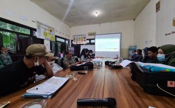 Sebelum Rekapitulasi tingkat Kabupaten, Bawaslu Mojokerto Sinkronisasi Data Penggunaan Surat Suara