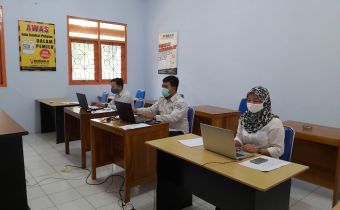 369 Pegawai Non PNS Bawaslu se-Jatim Ikuti Evaluasi Tahunan dengan CAT