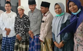 Ketika Ely dan Gus Baha Ngobrol Pilkada