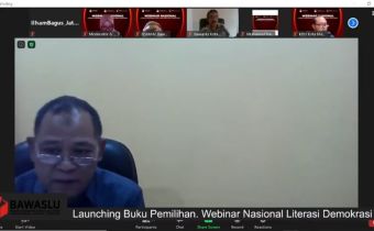 Cermat dan Saksama, Totok Bedah Buku KPU Trenggalek dan Kota Blitar