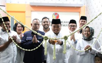 Khatmil Qurâ€™an, Pemotongan Tumpeng dan Pita Warnai Peresmian Kantor Bawaslu Jatim