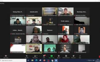 Bawaslu se-Jatim Bedah Dasar Hukum Penyusunan Daftar Pemilih