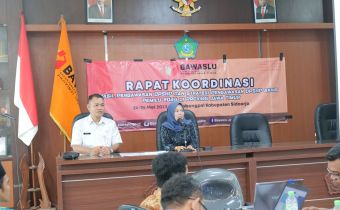 Ely Tekankan Pengawas Pemilu se-Jatim Jaga Akurasi Data Pemilih