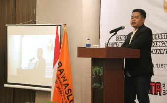 Aang Ajak Pengawas Pemilu se-Jawa Timur Disiplin dalam LHKPN