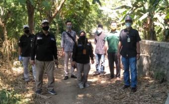 Keluar Masuk Kampung, Bawaslu Jatim Awasi Coklit di Batas Kota