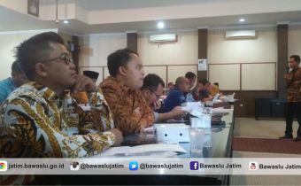 Bawaslu se-Jawa Timur Ikuti Sosialisasi Keterbukaan Informasi Pilkada