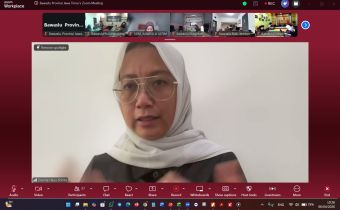 Anggota Bawaslu Jatim Dewita Hayu Shinta saat memberikan sambutan dalam sosialisasi kompetisi video inovasi Bawaslu Membelajarkan