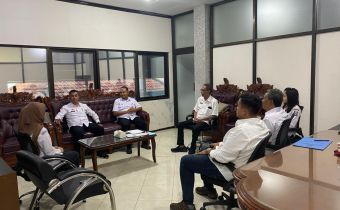 Silaturrahim Bawaslu Jatim ke Bakesbangpol