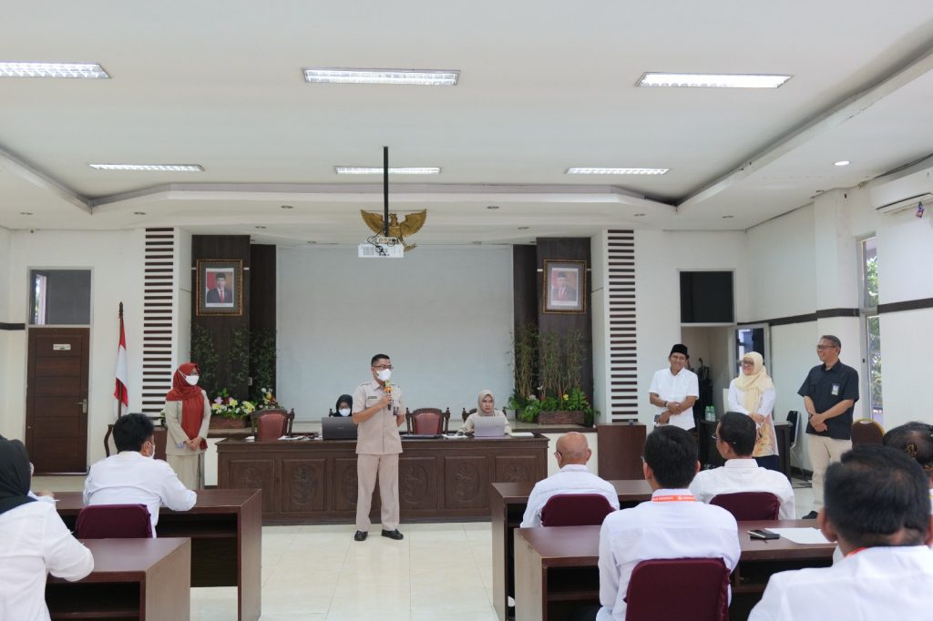 Ketua BKN Kanreg II Jawa Timur memberikan sambutan